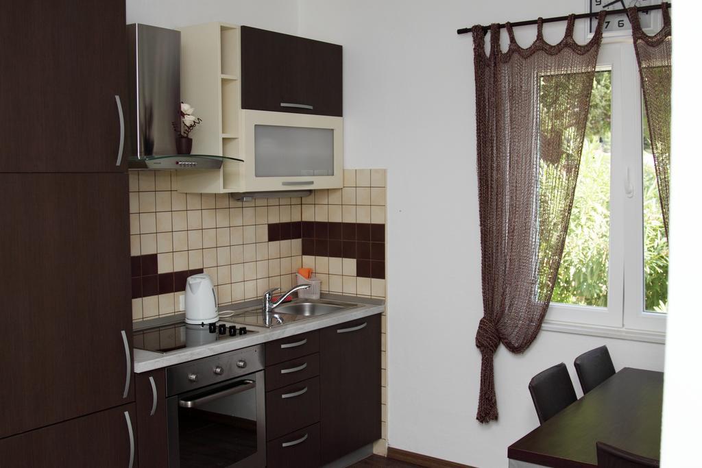Apartments Vila Oksana ミミツェ エクステリア 写真
