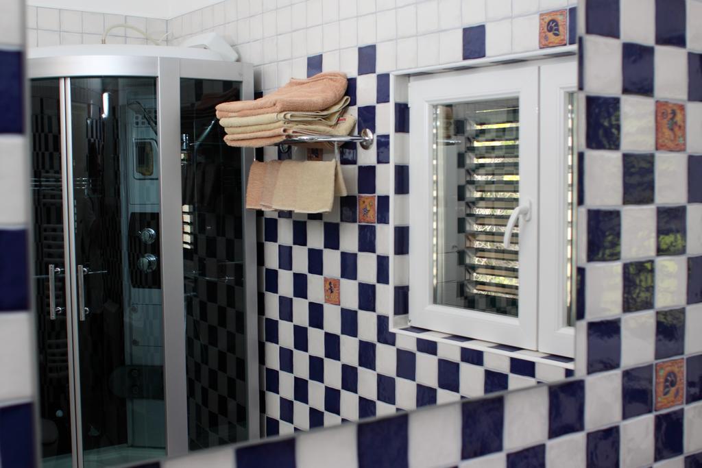 Apartments Vila Oksana ミミツェ エクステリア 写真